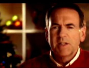 Huckabee's &quot;floating cross&quot; campaign ad